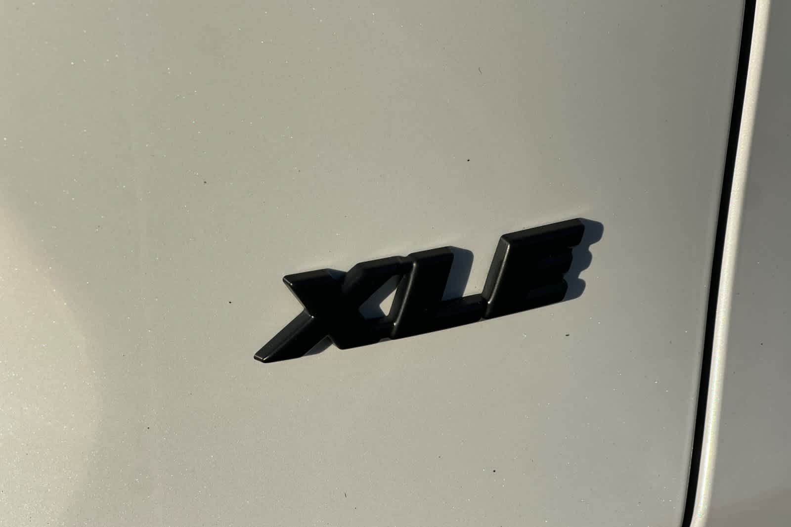 Thumbnail: 2023 Toyota RAV4 - 27