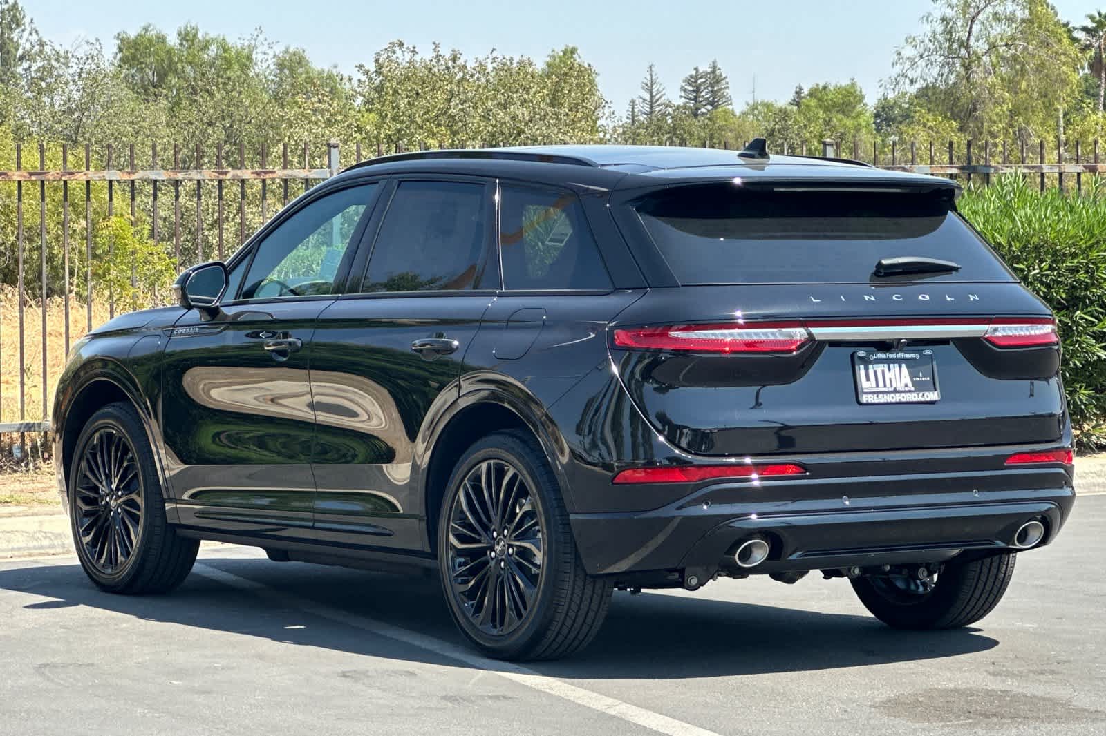 Thumbnail: 2025 Lincoln Corsair - 6