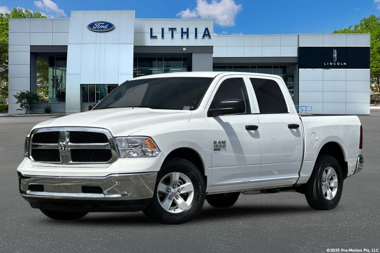 2022 RAM 1500 Classic SLT -
                  Fresno, CA