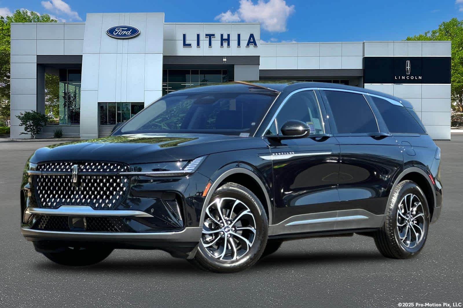 Thumbnail: 2026 Lincoln Nautilus - 1