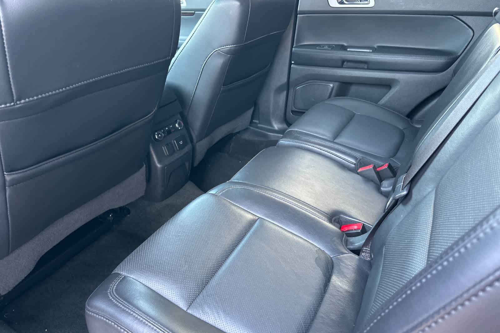 Thumbnail: 2014 Ford Explorer - 4