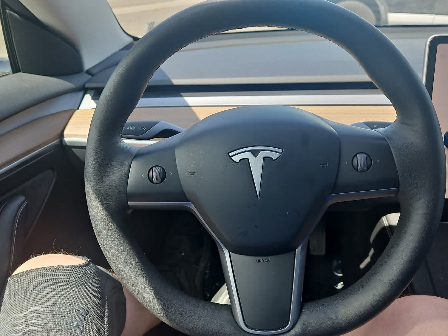 Thumbnail: 2023 Tesla Model 3 - 15