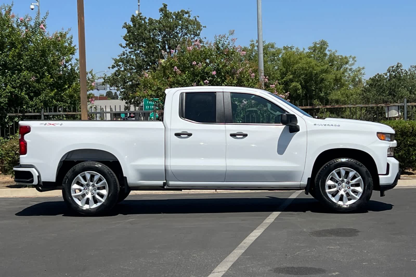 2022 Chevrolet Silverado 1500 Custom 8