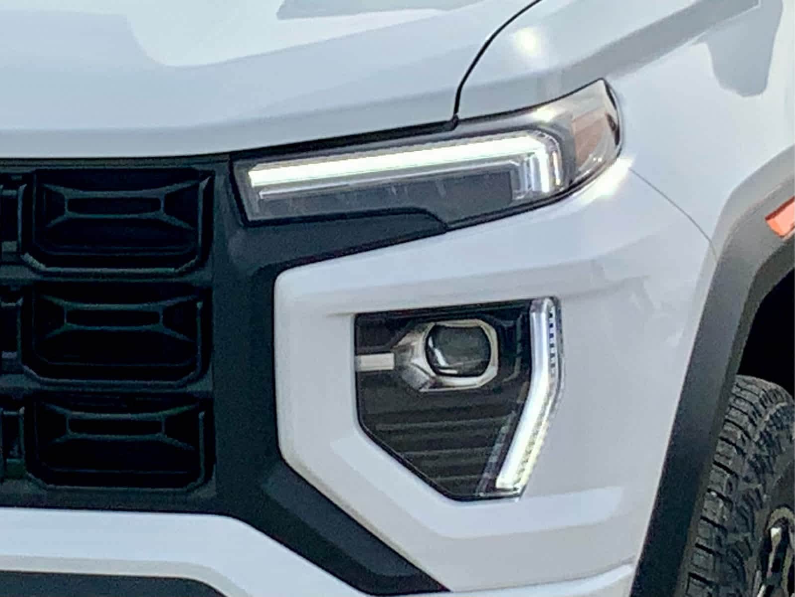 2026 GMC Canyon Elevation - Photo 13