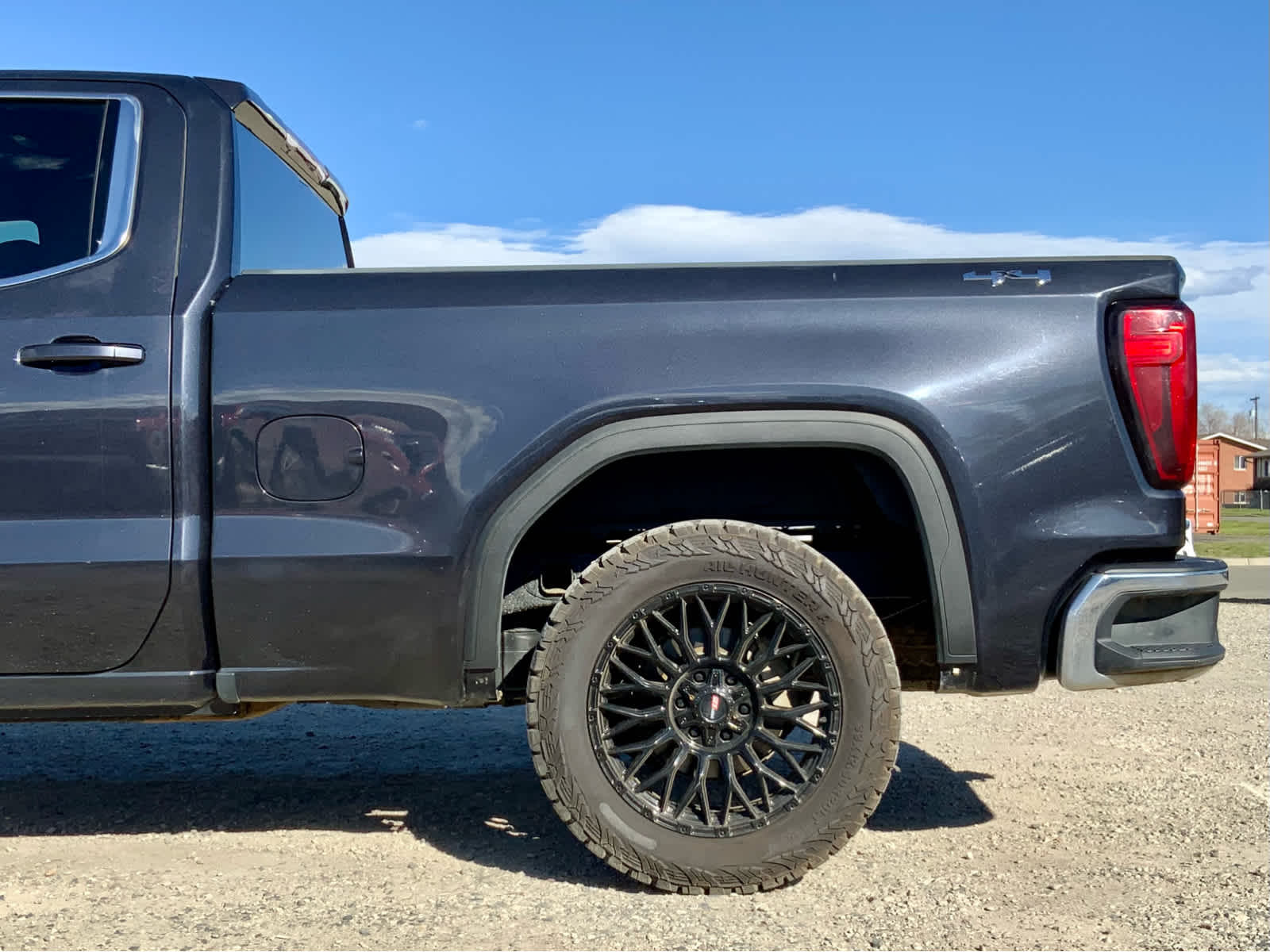 Thumbnail: 2023 GMC Sierra 1500 - 12