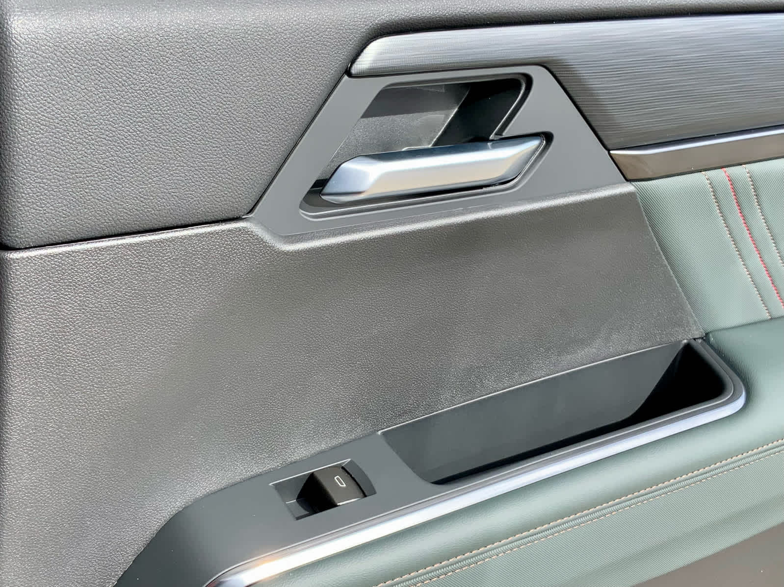2026 GMC Acadia AT4 - Photo 53