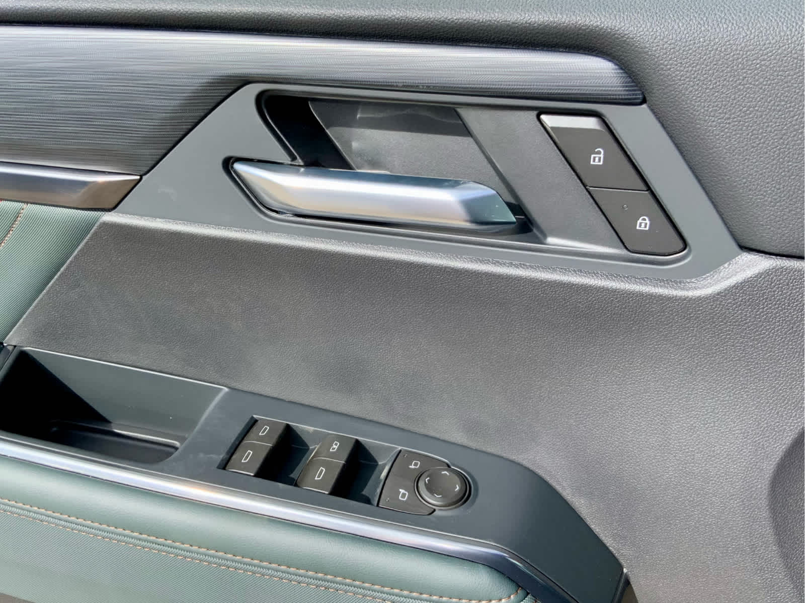 2026 GMC Acadia AT4 - Photo 50