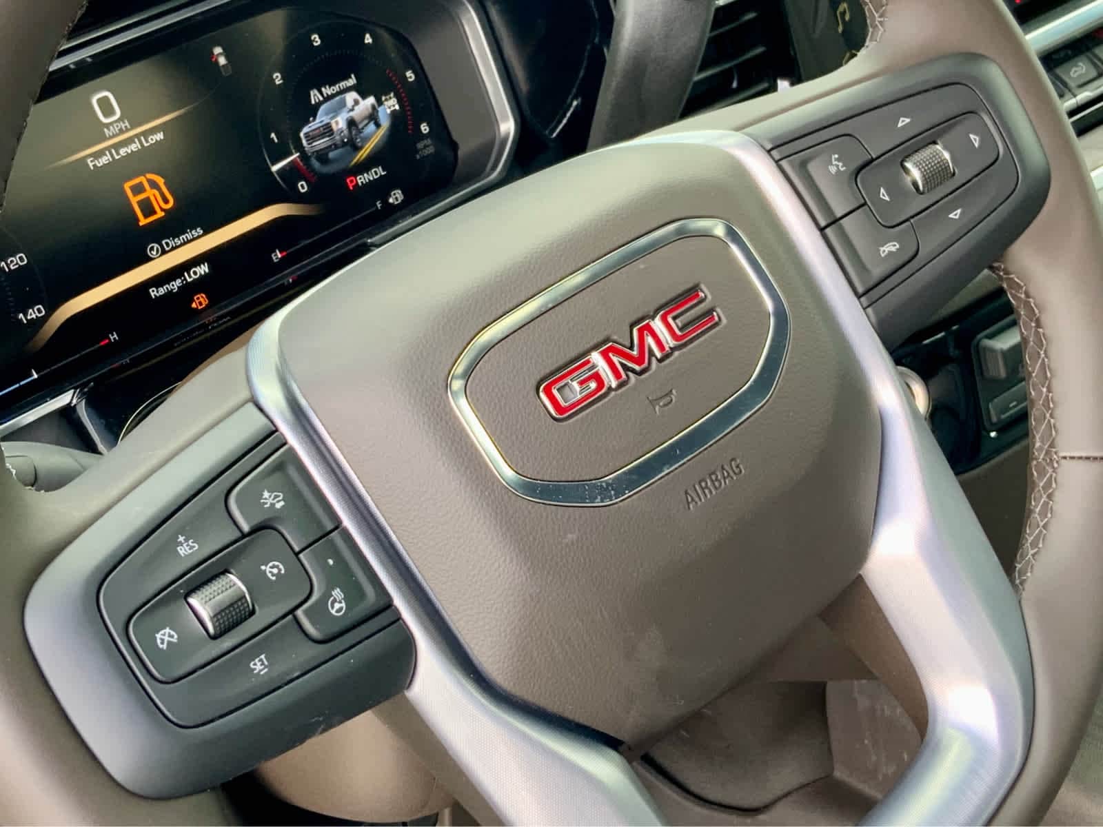 Thumbnail: 2026 GMC Sierra 2500 - 38