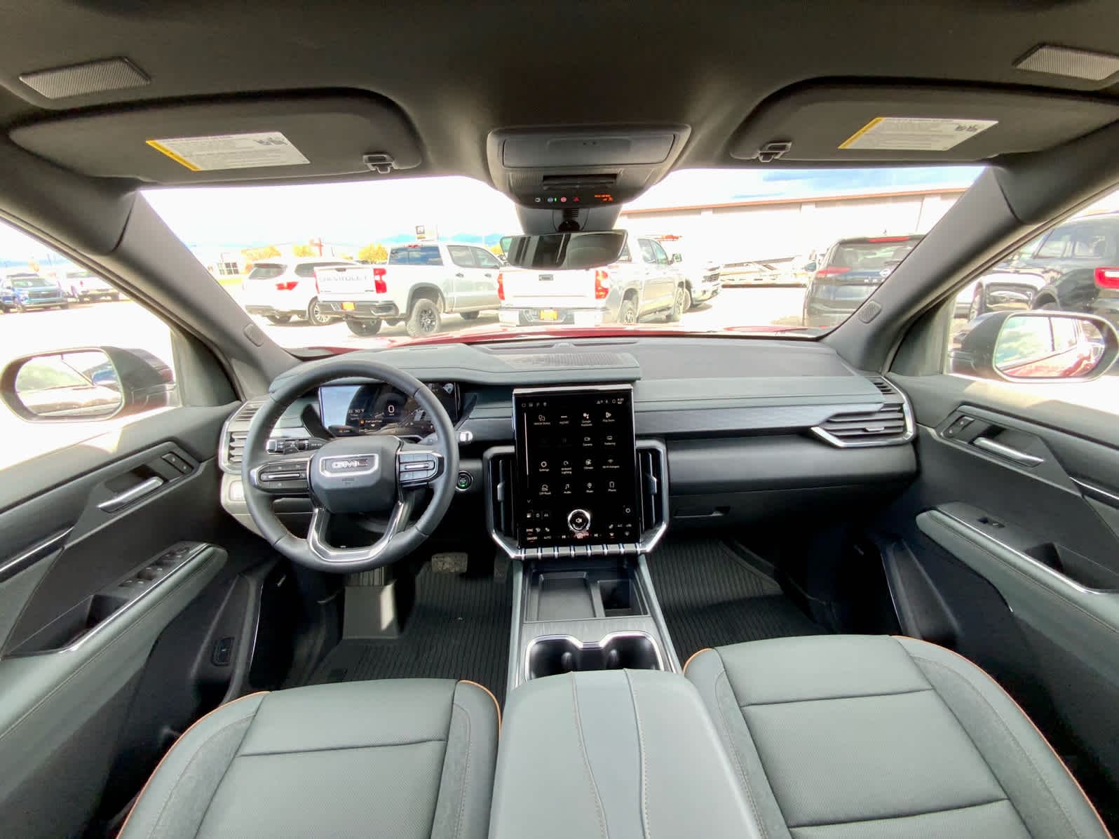 2026 GMC Acadia AT4 - Photo 32