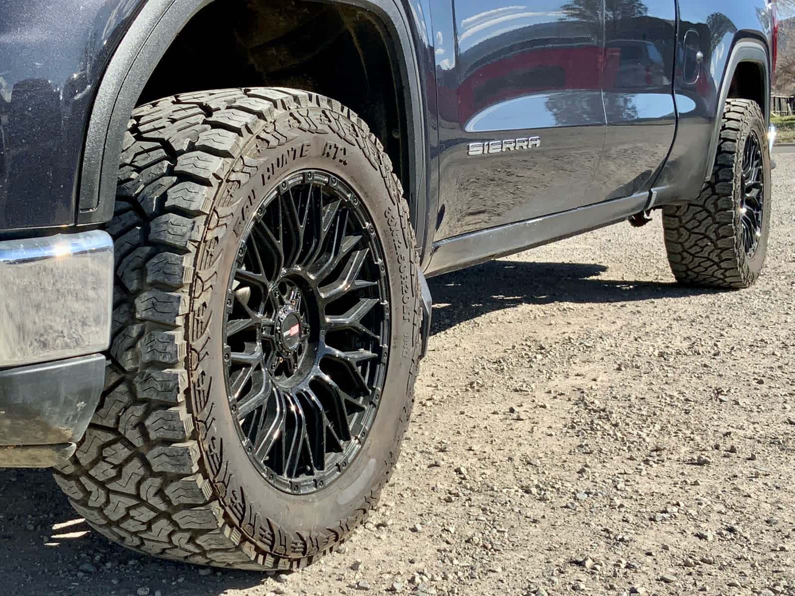 Thumbnail: 2023 GMC Sierra 1500 - 16