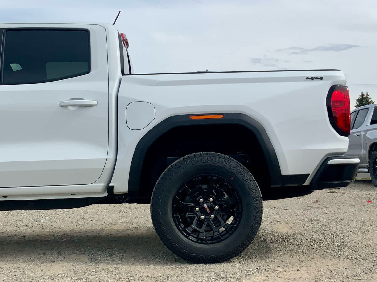 2026 GMC Canyon Elevation - Photo 12