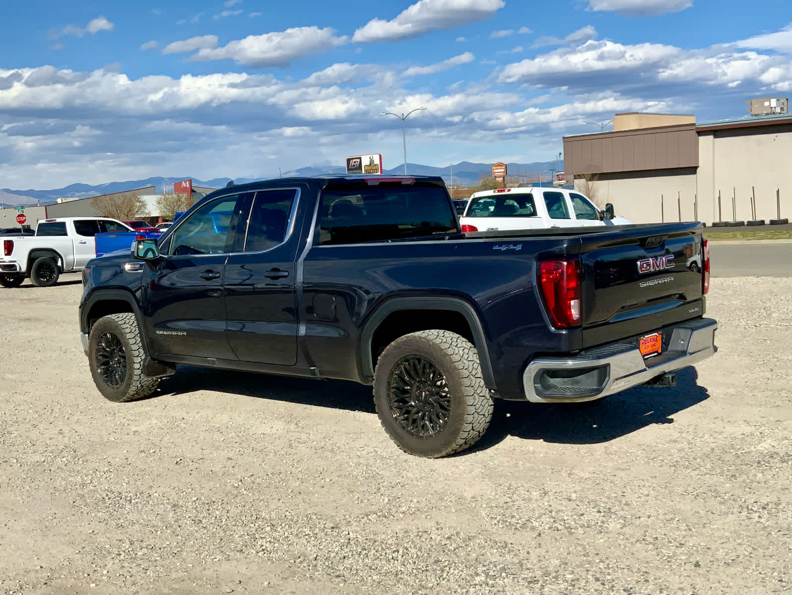 Thumbnail: 2023 GMC Sierra 1500 - 3