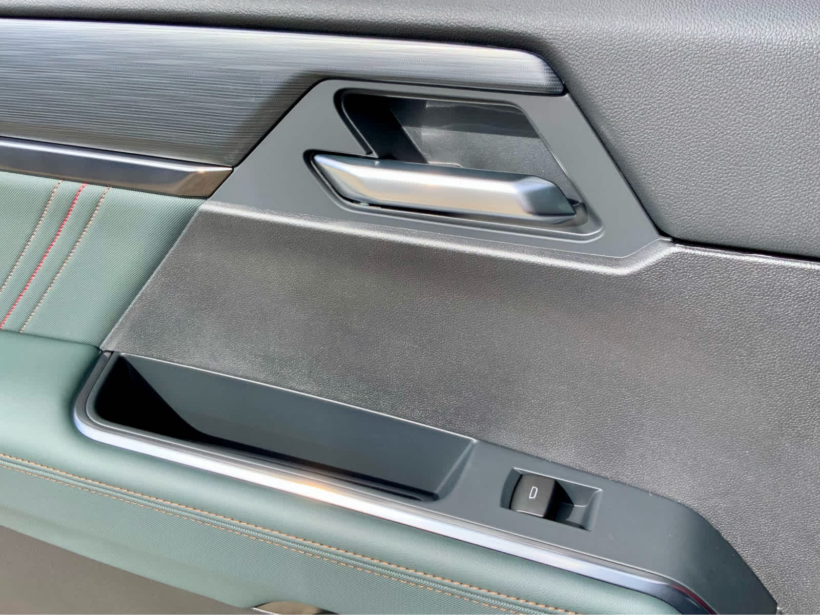2026 GMC Acadia AT4 - Photo 52