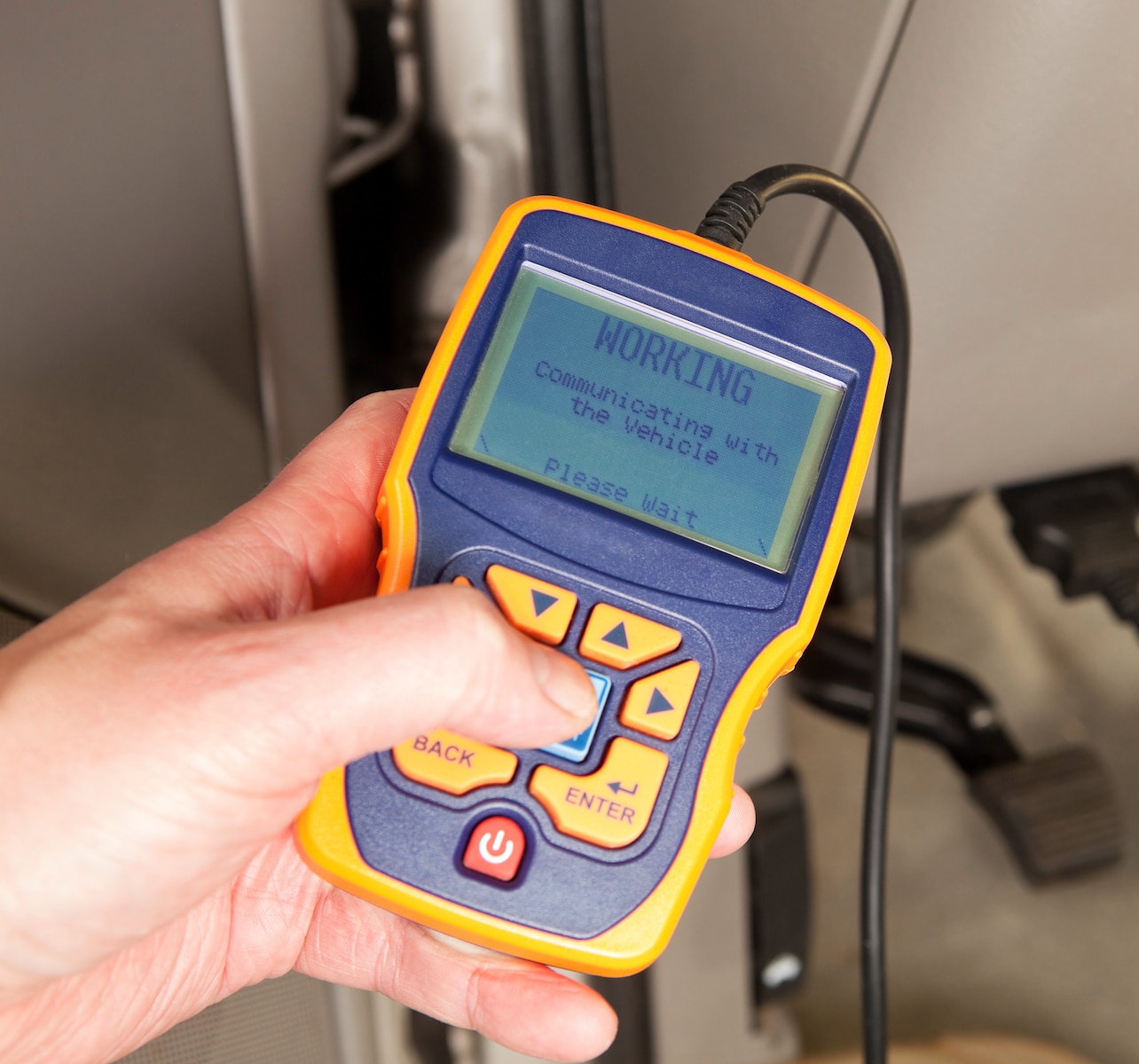 How to use an OBD Reader Lithia Motors