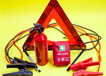 How to Make a Road Emergency Kit How to Make a Road Emergency Kit