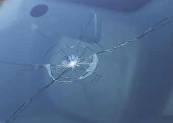 How to Repair Windshield Cracks How to Repair Windshield Cracks