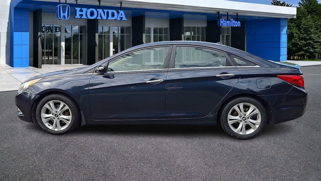 Thumbnail: 2013 Hyundai Sonata - 4