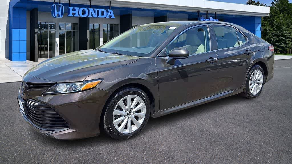 Thumbnail: 2018 Toyota Camry - 4