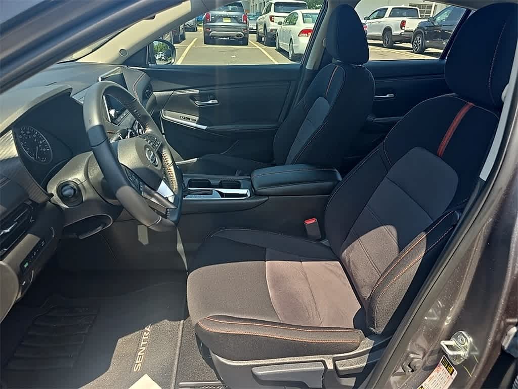 Thumbnail: 2023 Nissan Sentra - 8