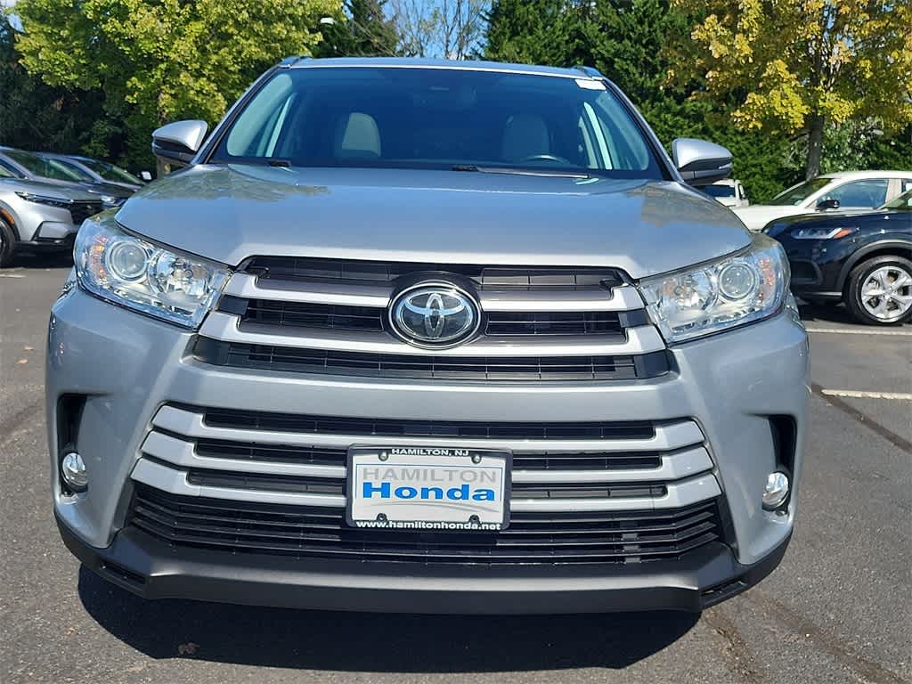 Thumbnail: 2019 Toyota Highlander - 31