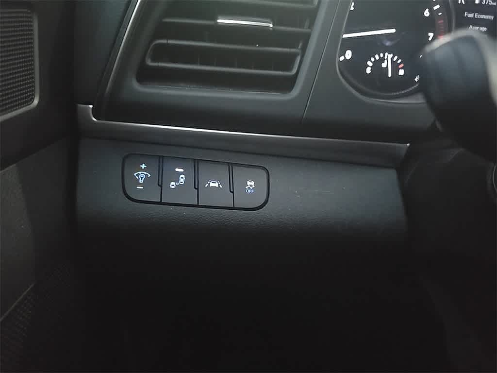 Thumbnail: 2019 Hyundai Elantra - 20