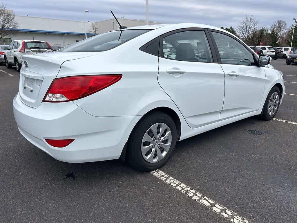 Thumbnail: 2016 Hyundai Accent - 4