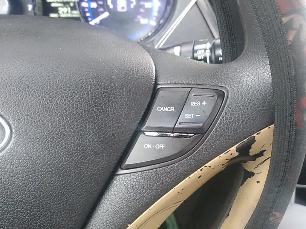 Thumbnail: 2013 Hyundai Sonata - 16