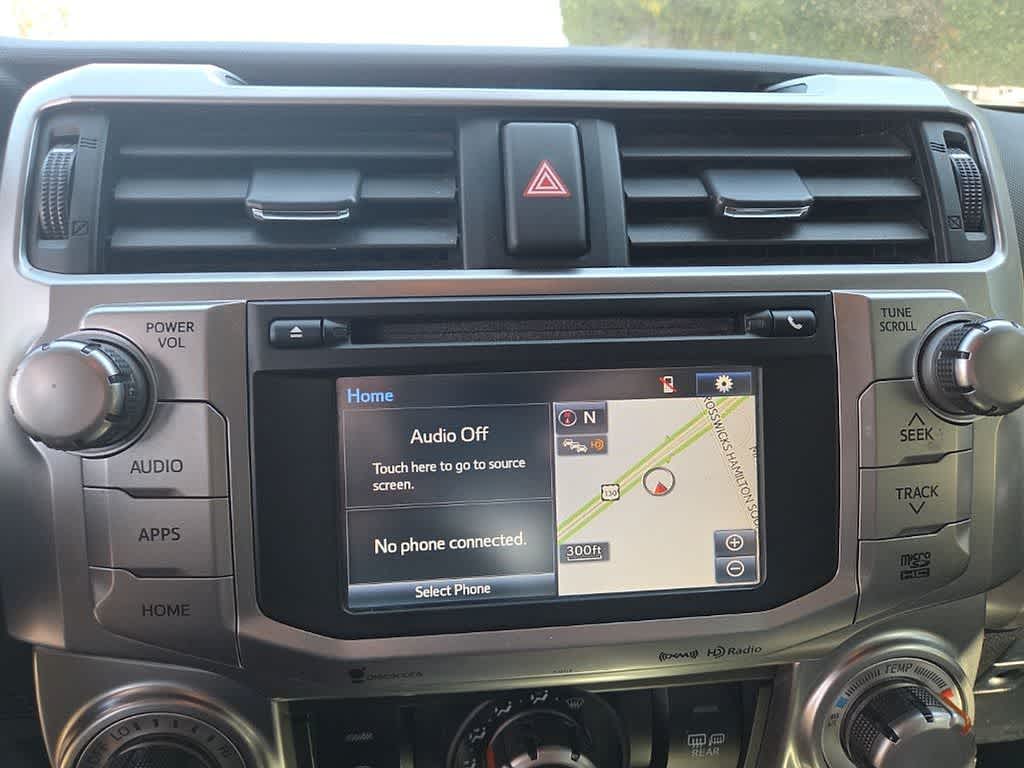 Thumbnail: 2016 Toyota 4Runner - 18