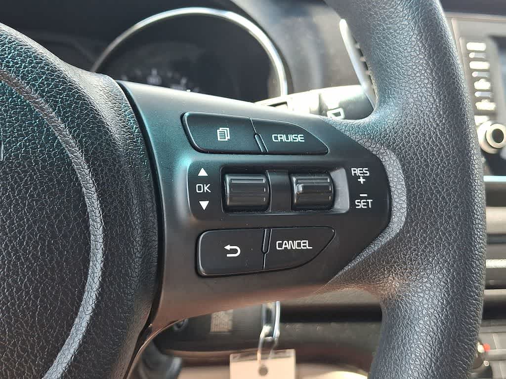 Thumbnail: 2020 Kia Sedona - 18