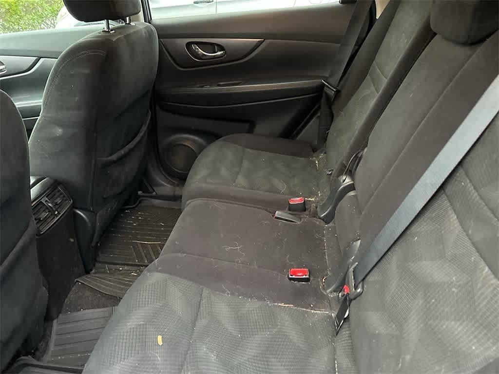 Thumbnail: 2016 Nissan Rogue - 7