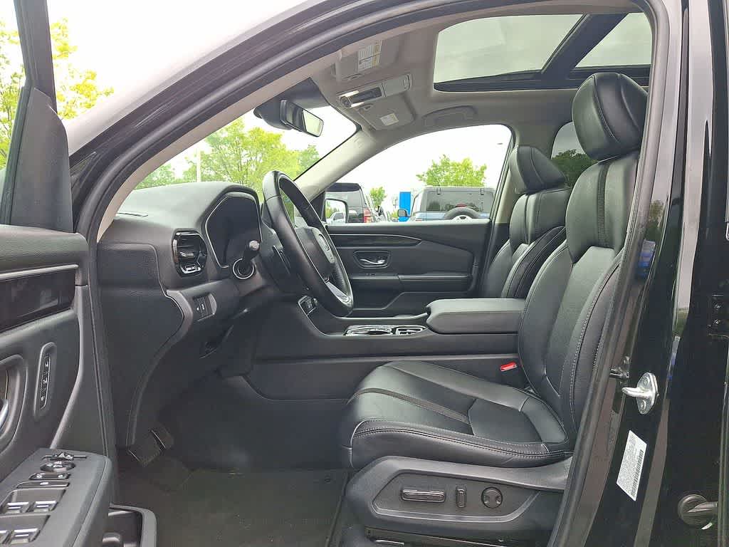 Thumbnail: 2023 Honda Pilot - 11