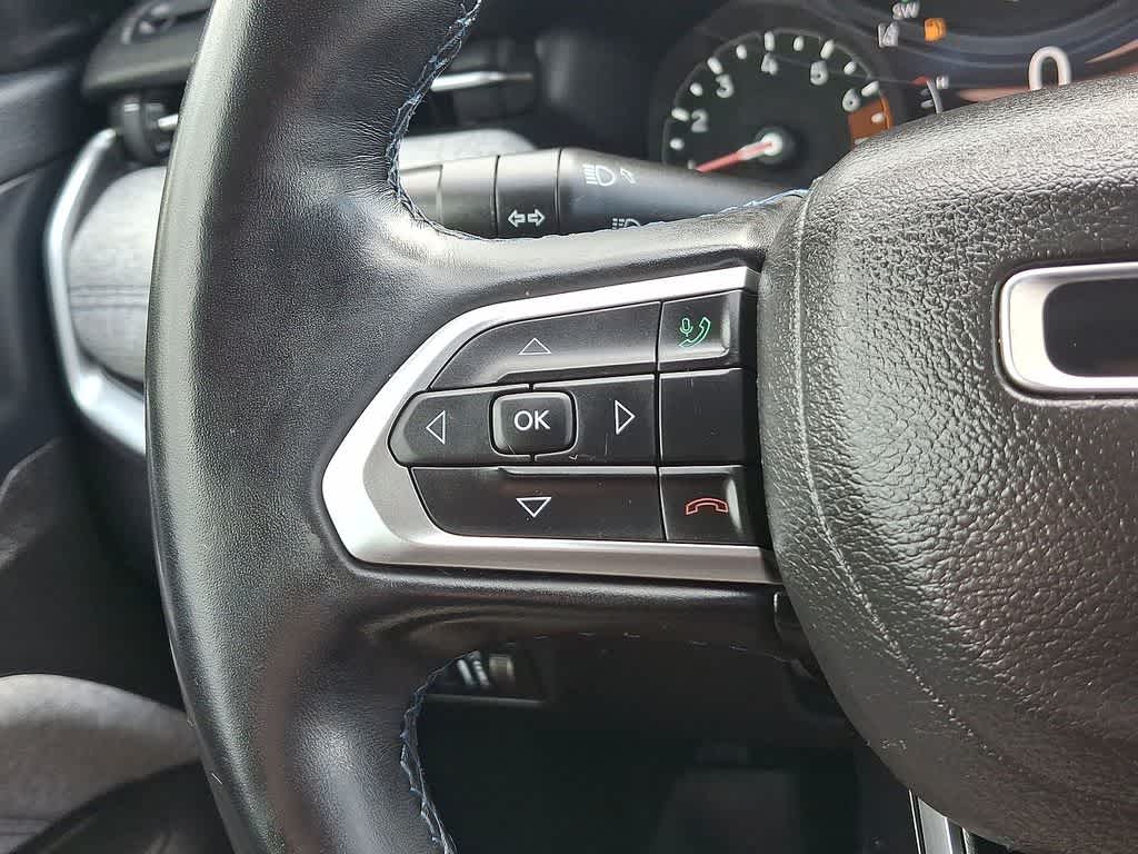 Thumbnail: 2022 Jeep Compass - 17