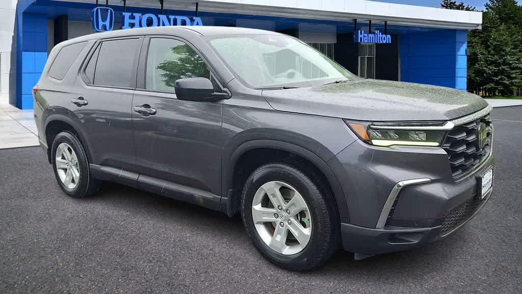 Thumbnail: 2023 Honda Pilot - 2