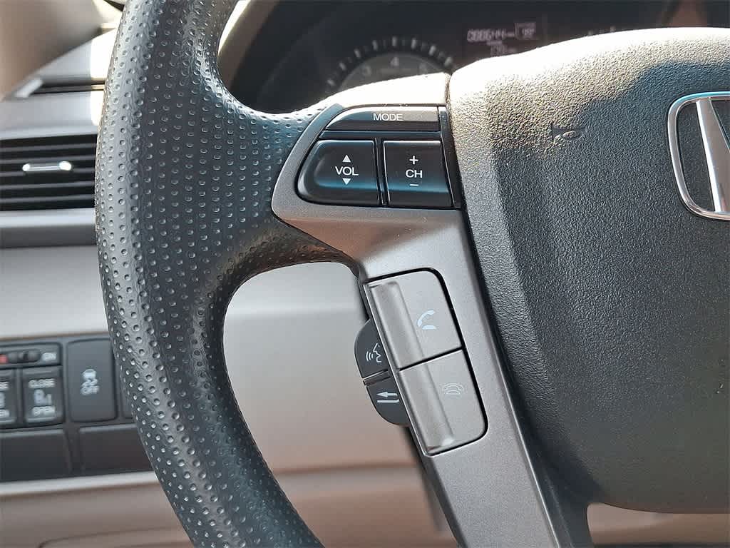 Thumbnail: 2012 Honda Odyssey - 17