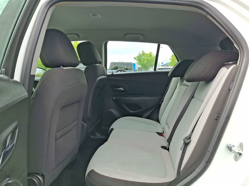 Thumbnail: 2017 Chevrolet Trax - 20