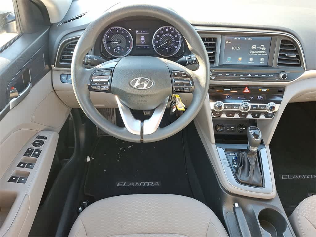 Thumbnail: 2020 Hyundai Elantra - 13