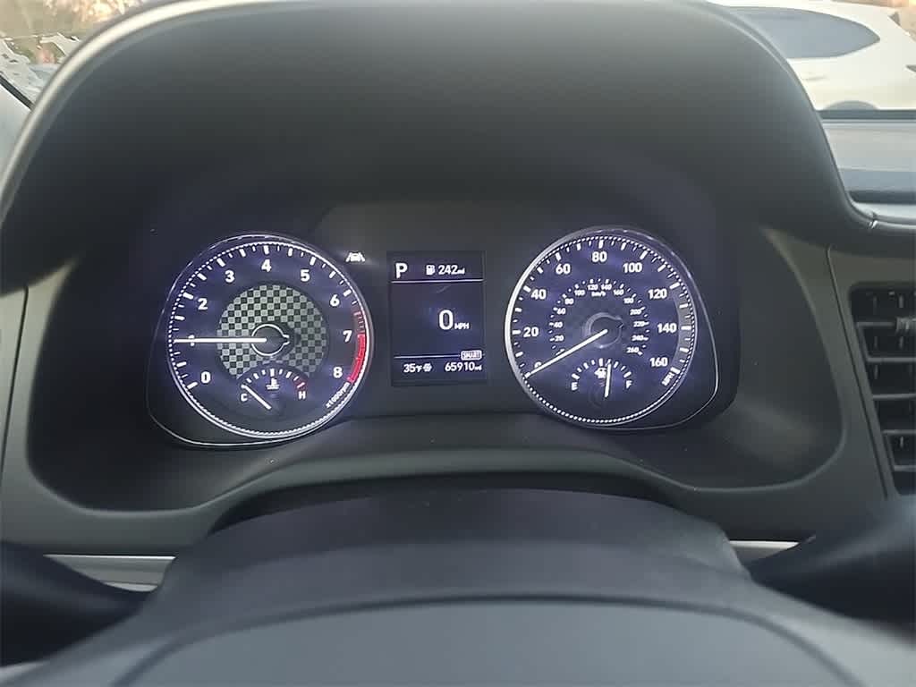 Thumbnail: 2020 Hyundai Elantra - 17