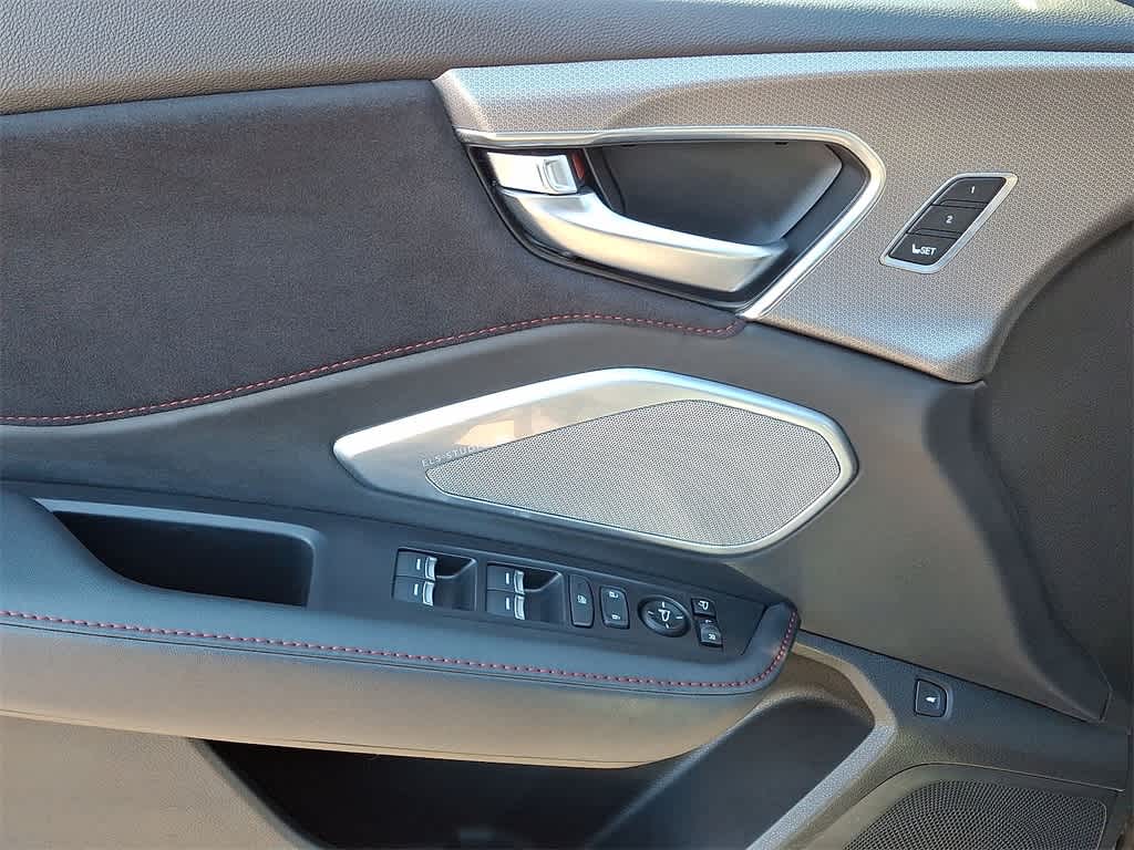 Thumbnail: 2022 Acura RDX - 10