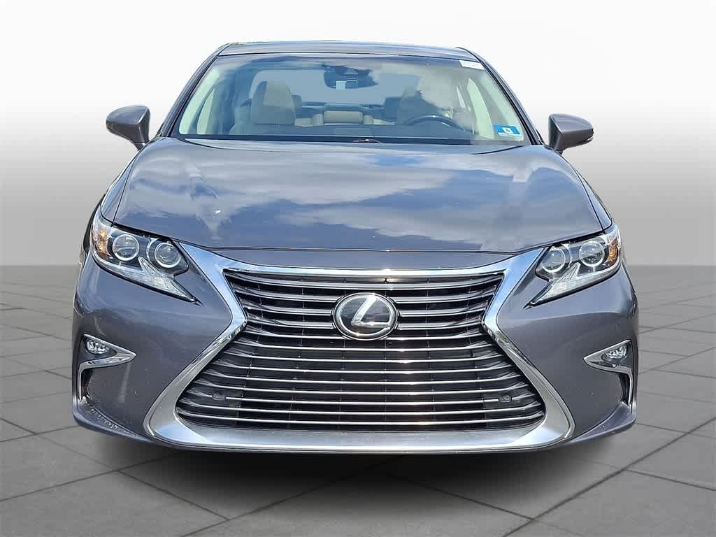 Thumbnail: 2016 Lexus ES - 28