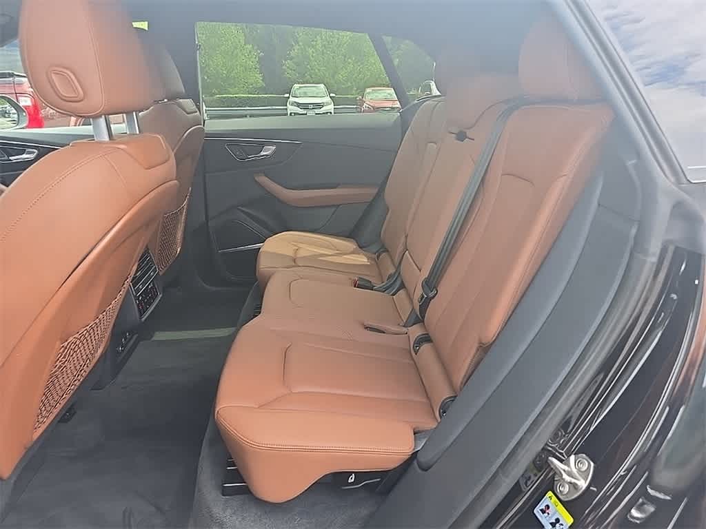 Thumbnail: 2020 Audi Q8 - 7