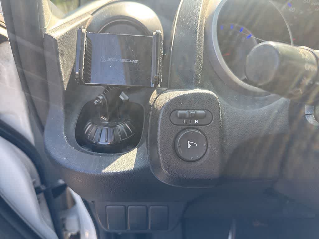 Thumbnail: 2010 Honda Fit - 19