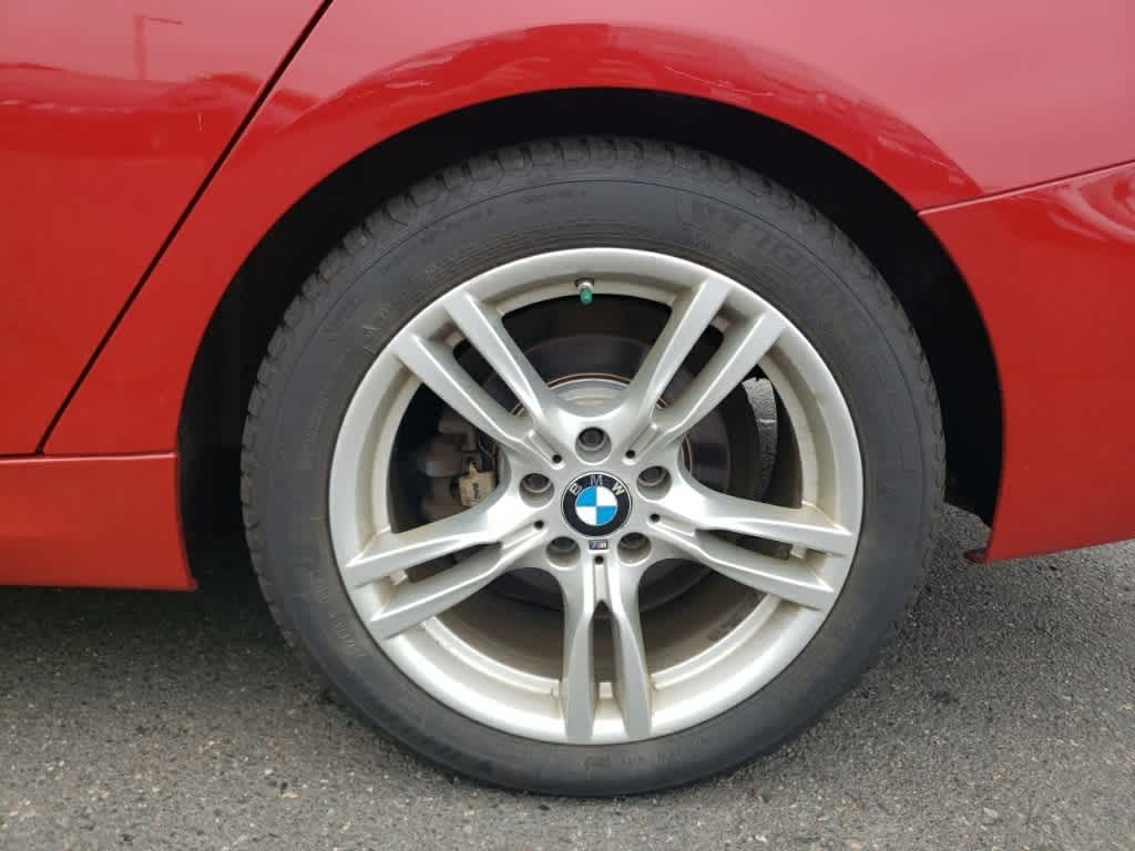 Thumbnail: 2015 BMW 3 Series - 9