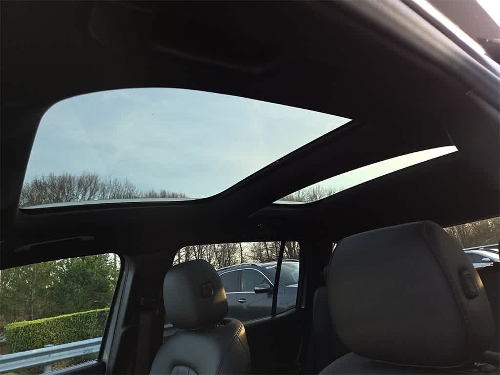 Thumbnail: 2021 Mercedes-Benz GLB - 15