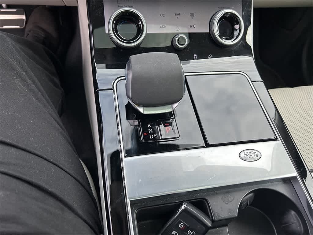 Thumbnail: 2022 Land Rover Range Rover Velar - 12