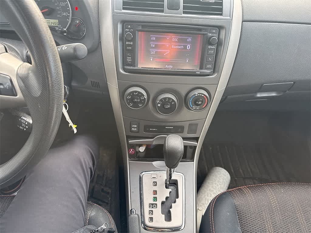 Thumbnail: 2013 Toyota Corolla - 14