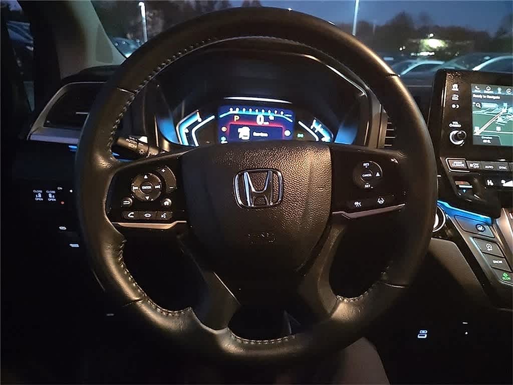 Thumbnail: 2023 Honda Odyssey - 16