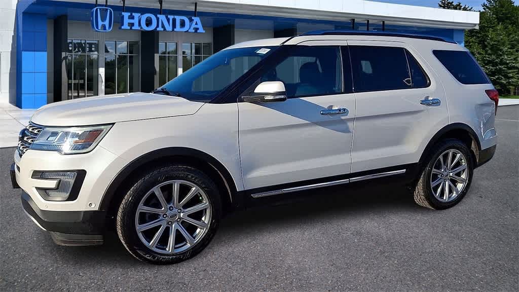 Thumbnail: 2017 Ford Explorer - 4