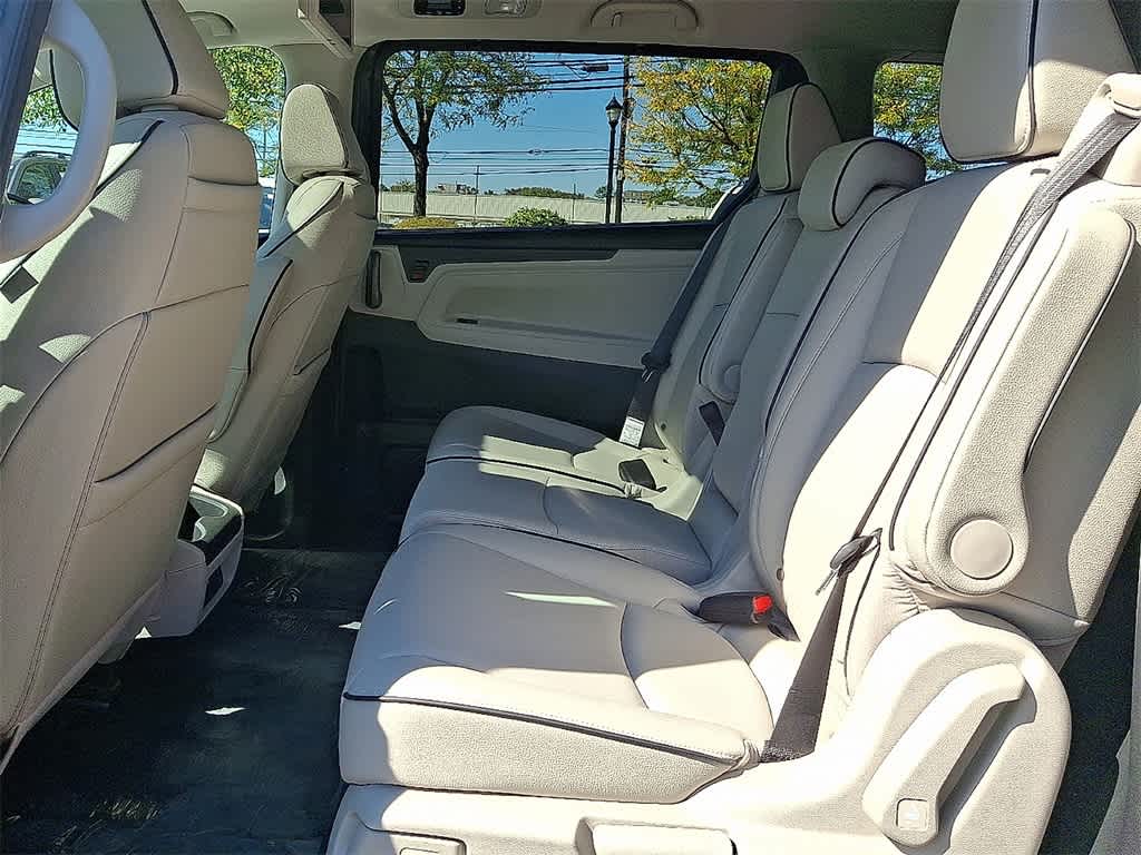 Thumbnail: 2026 Honda Odyssey - 9