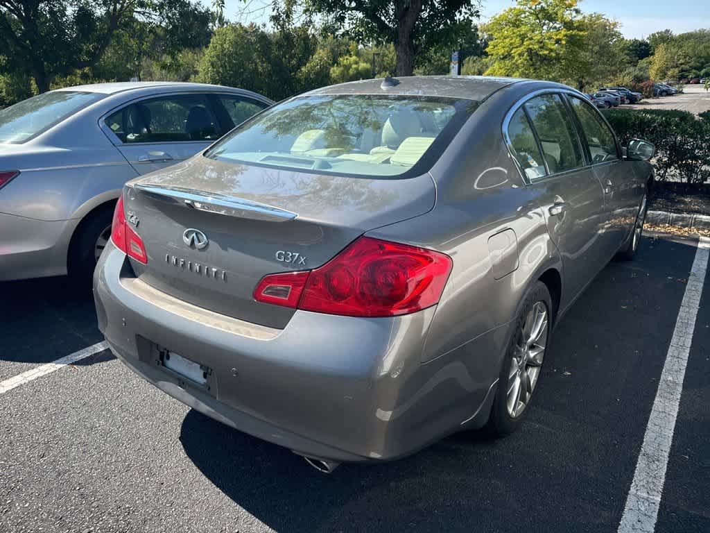 2011 INFINITI G37 X 5