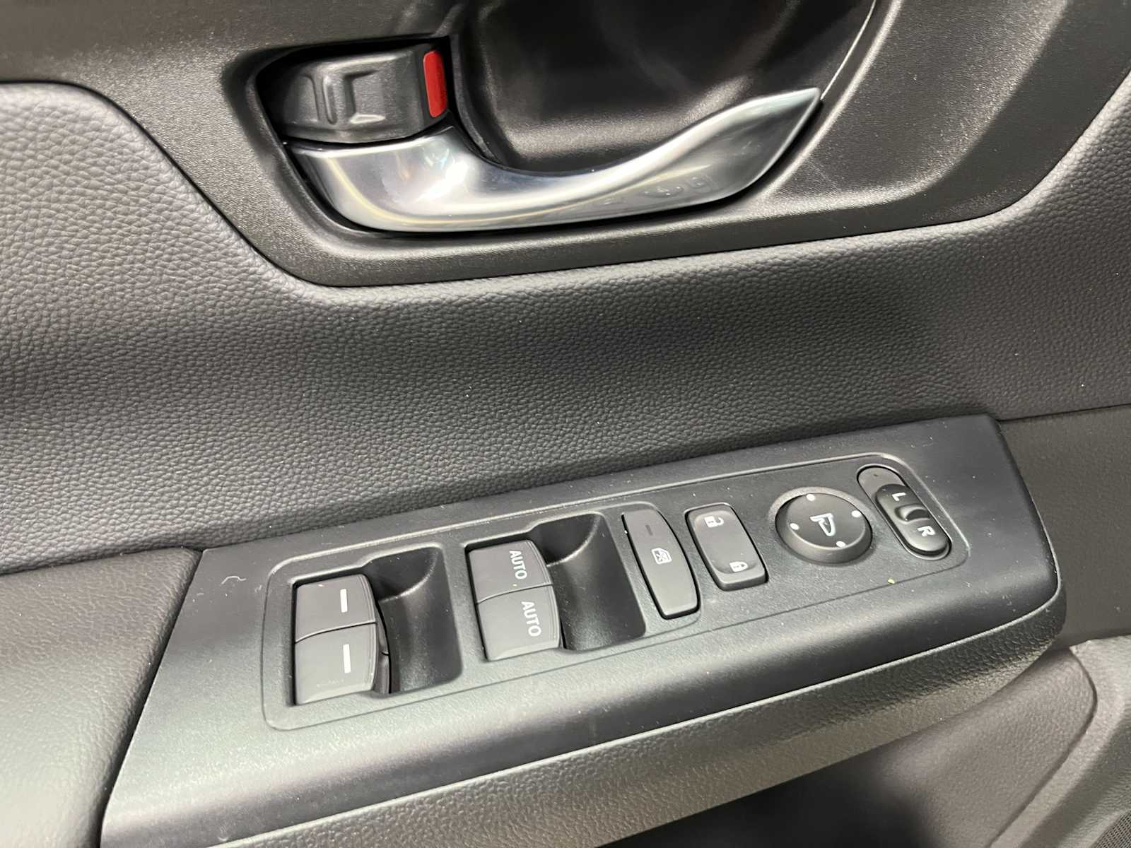 Thumbnail: 2026 Honda CR-V - 14